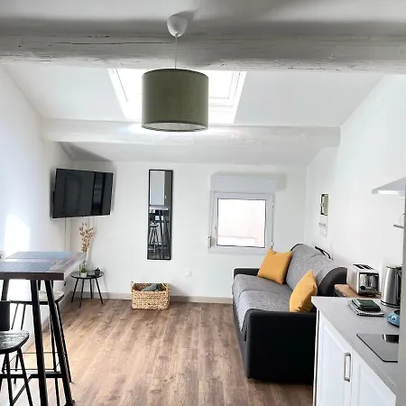 Apartamento Sous Le Soleil De Provence LʼIsle-sur-la-Sorgue Exterior foto